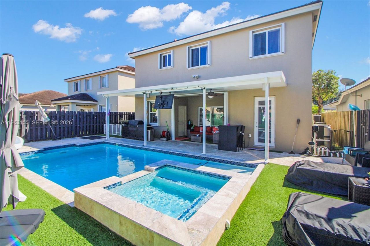 3455 NE 1st St , Homestead, FL 33033 Photo