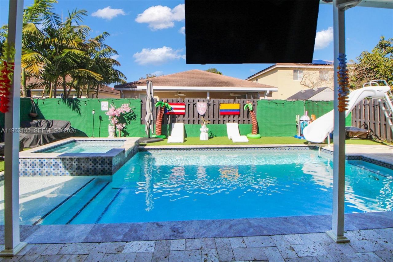 3455 NE 1st St , Homestead, FL 33033 Photo