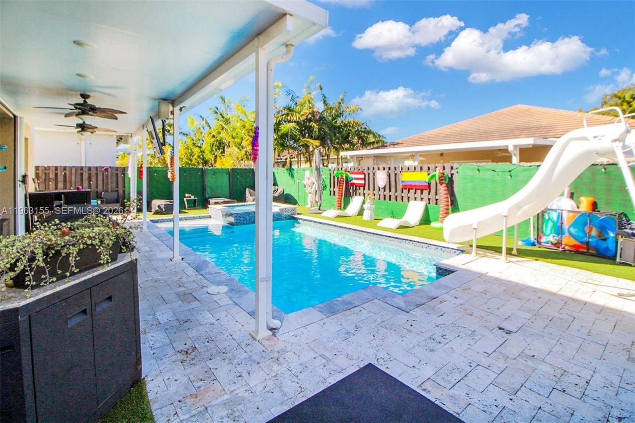 3455 NE 1st St , Homestead, FL 33033 Photo