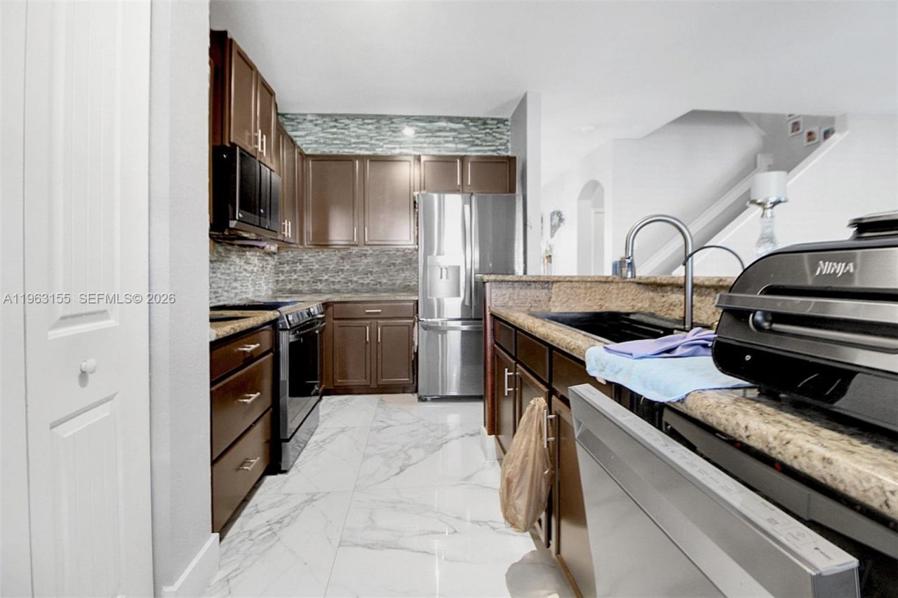 3455 NE 1st St , Homestead, FL 33033 Photo