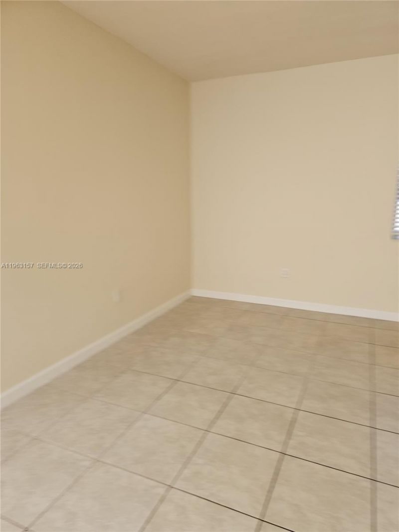 17102 SW 95th Ter, Miami, FL 33196 Photo