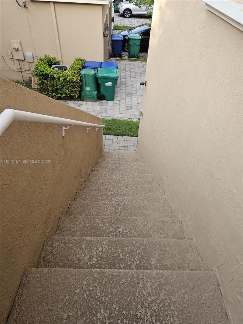 17102 SW 95th Ter, Miami, FL 33196 Photo