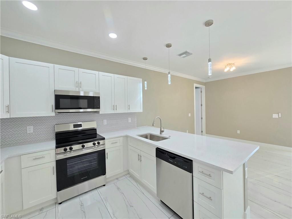 1219 Hibiscus Ave, Lehigh Acres, FL 33972 Photo