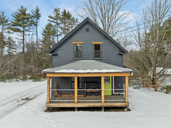 260 East Main Street, Conway, NH 03818