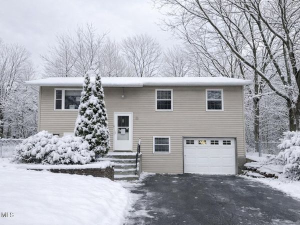 23 Burning Pines Drive, Ballston Spa, NY 12020