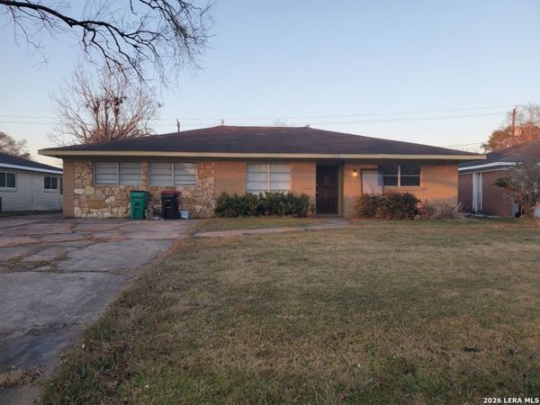 308 kelly, Baytown, TX 77521