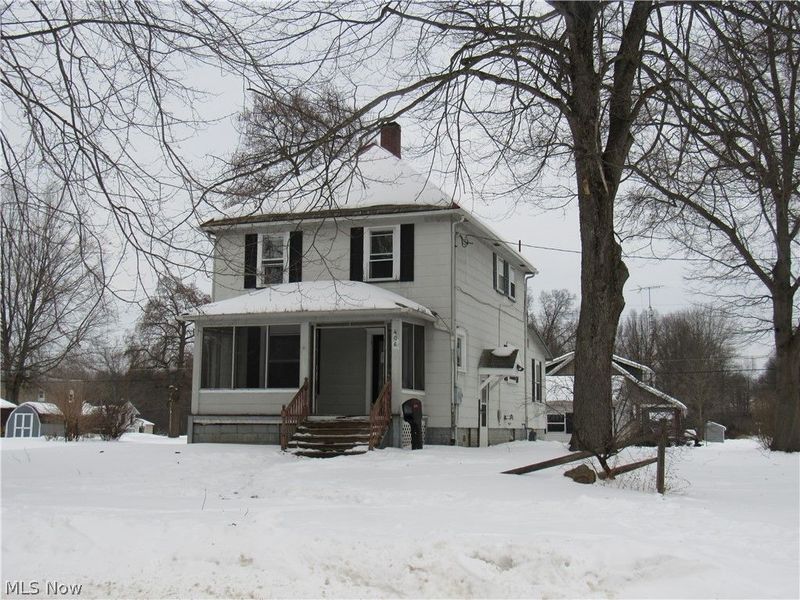 406 W Indiana Avenue, Sebring, OH 44672 Photo 2