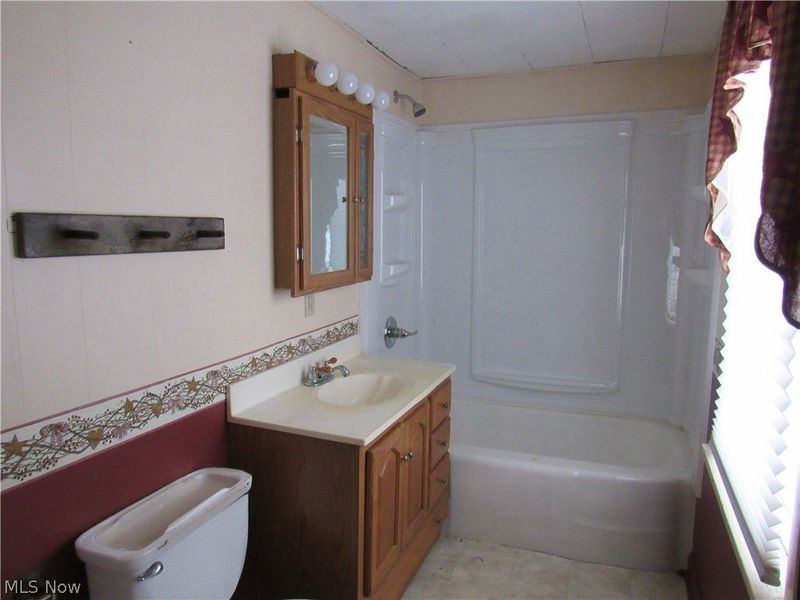 406 W Indiana Avenue, Sebring, OH 44672 Photo 23