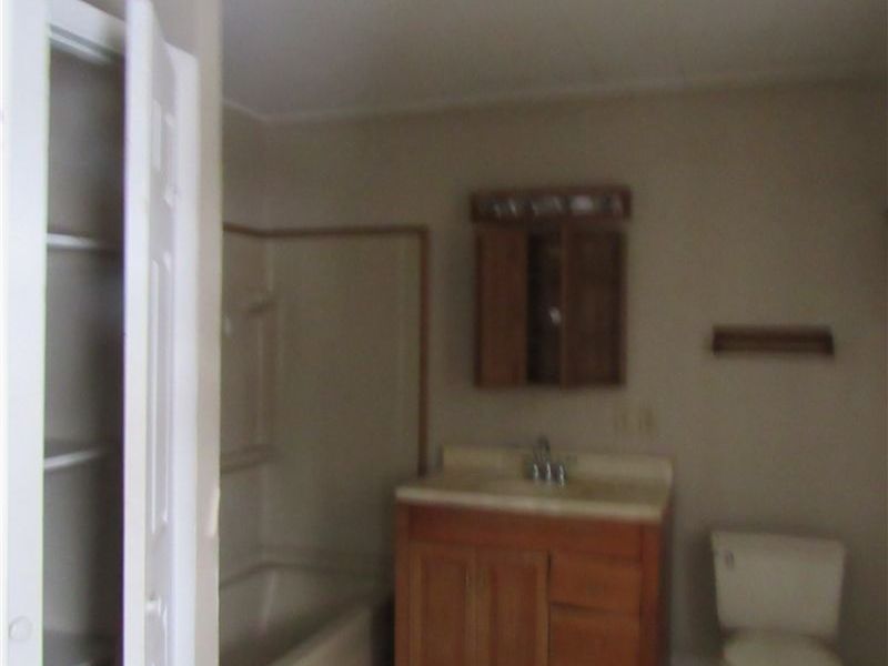 406 W Indiana Avenue, Sebring, OH 44672 Photo 25