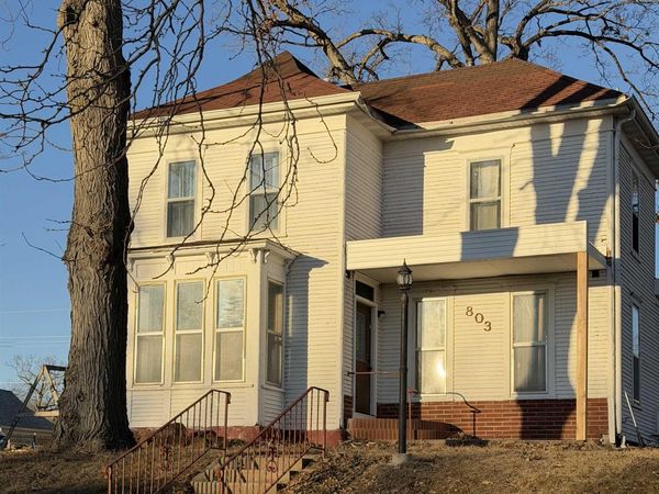 803 W Walnut Street, Eldon, IA 52554