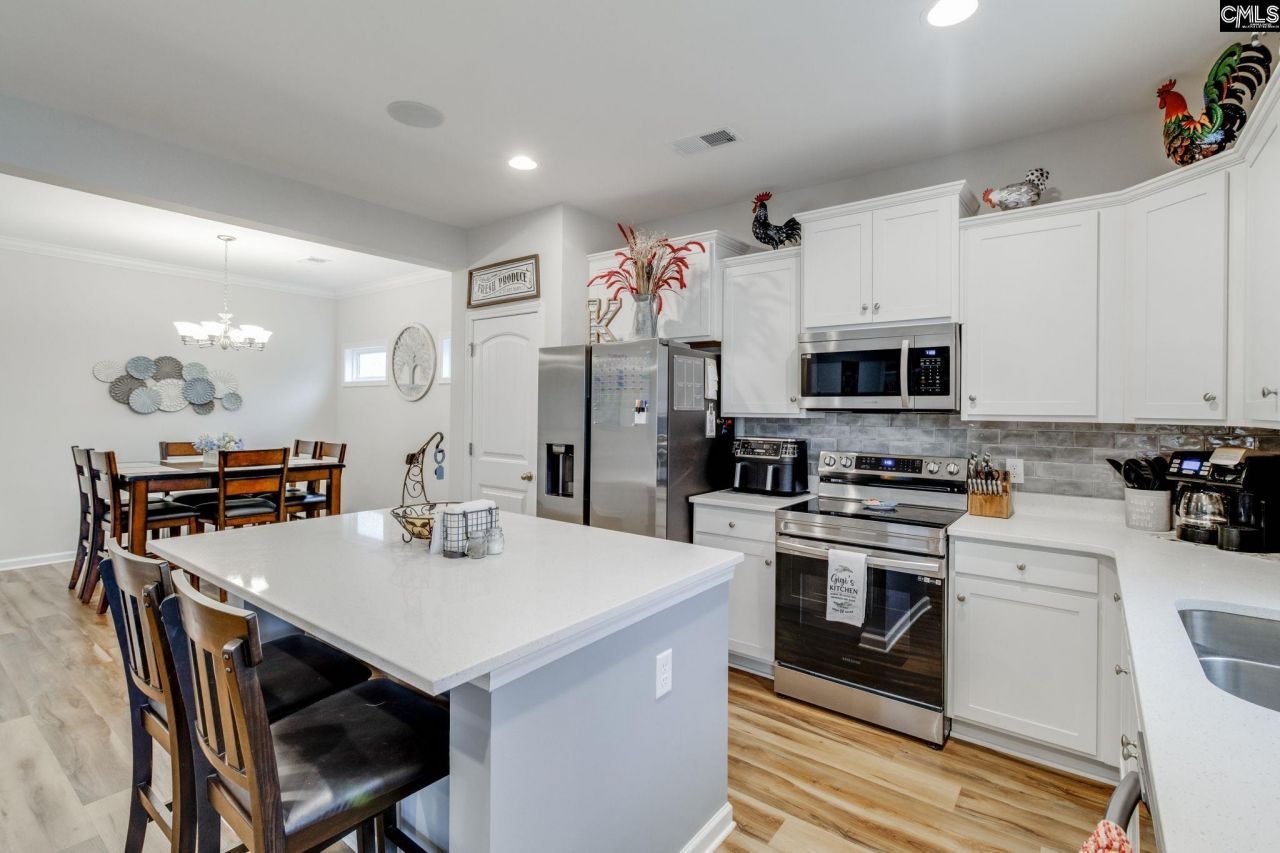 140 Southern Lake Court Photo 10