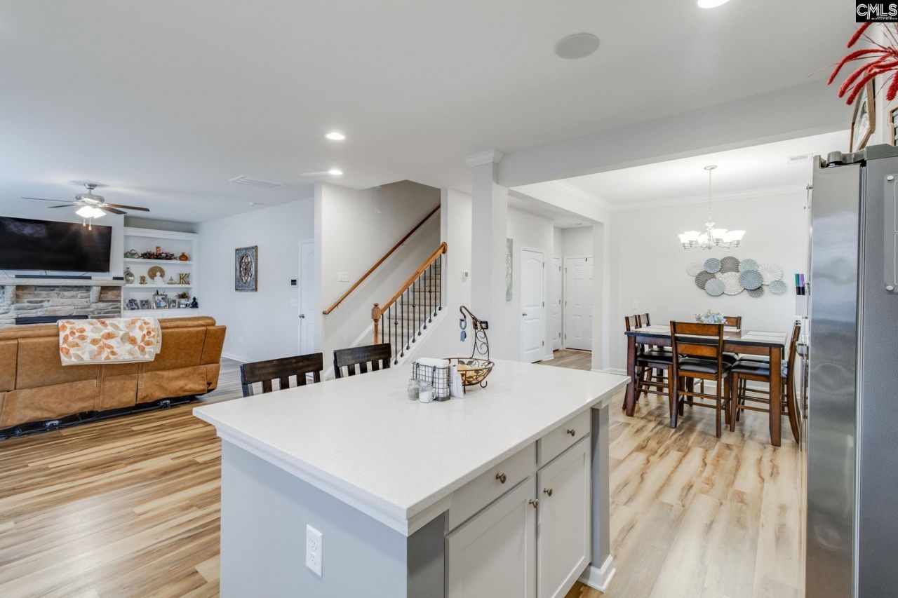 140 Southern Lake Court Photo 11