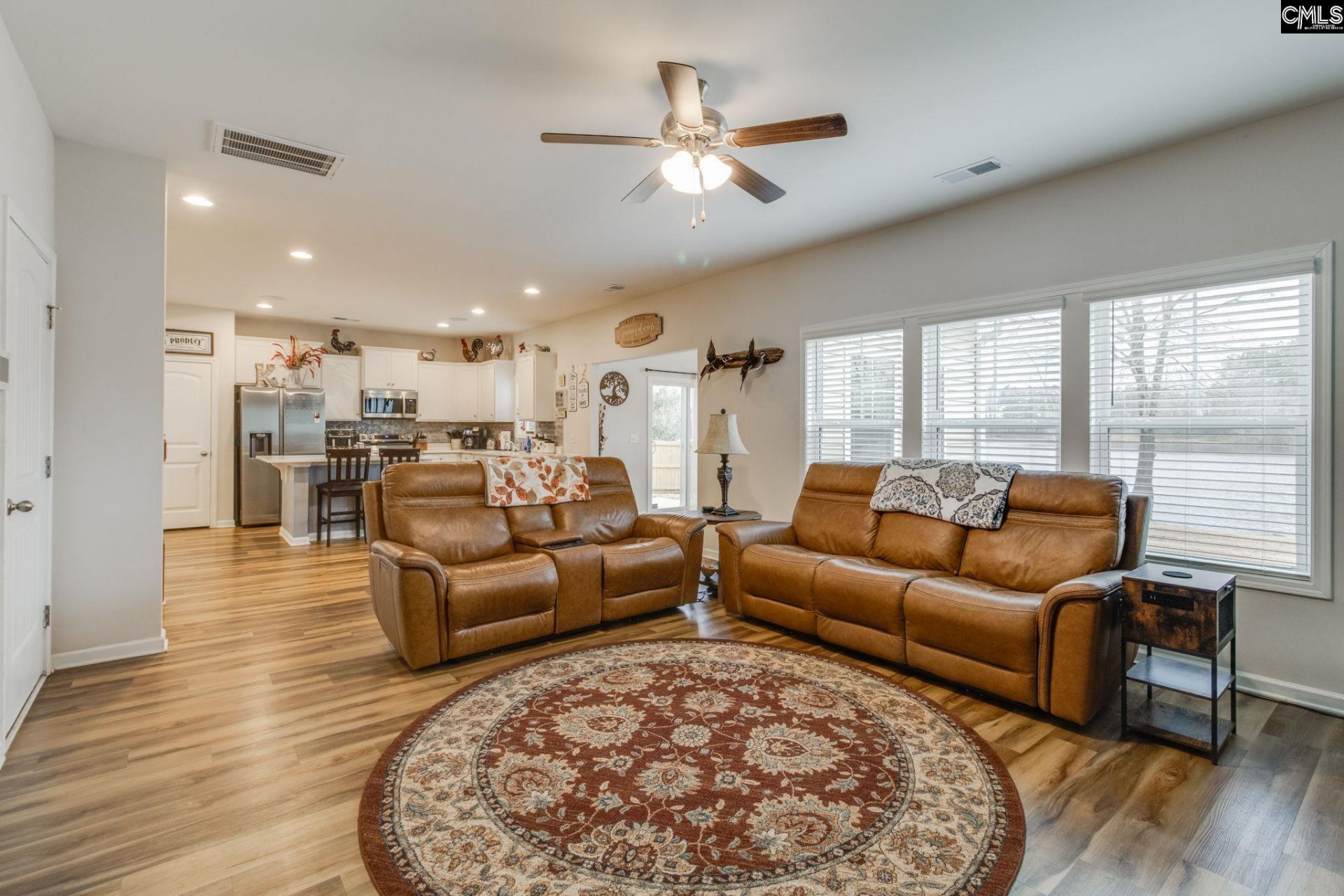 140 Southern Lake Court Photo 15