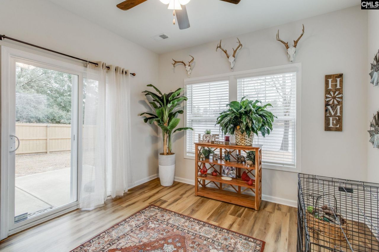 140 Southern Lake Court Photo 17