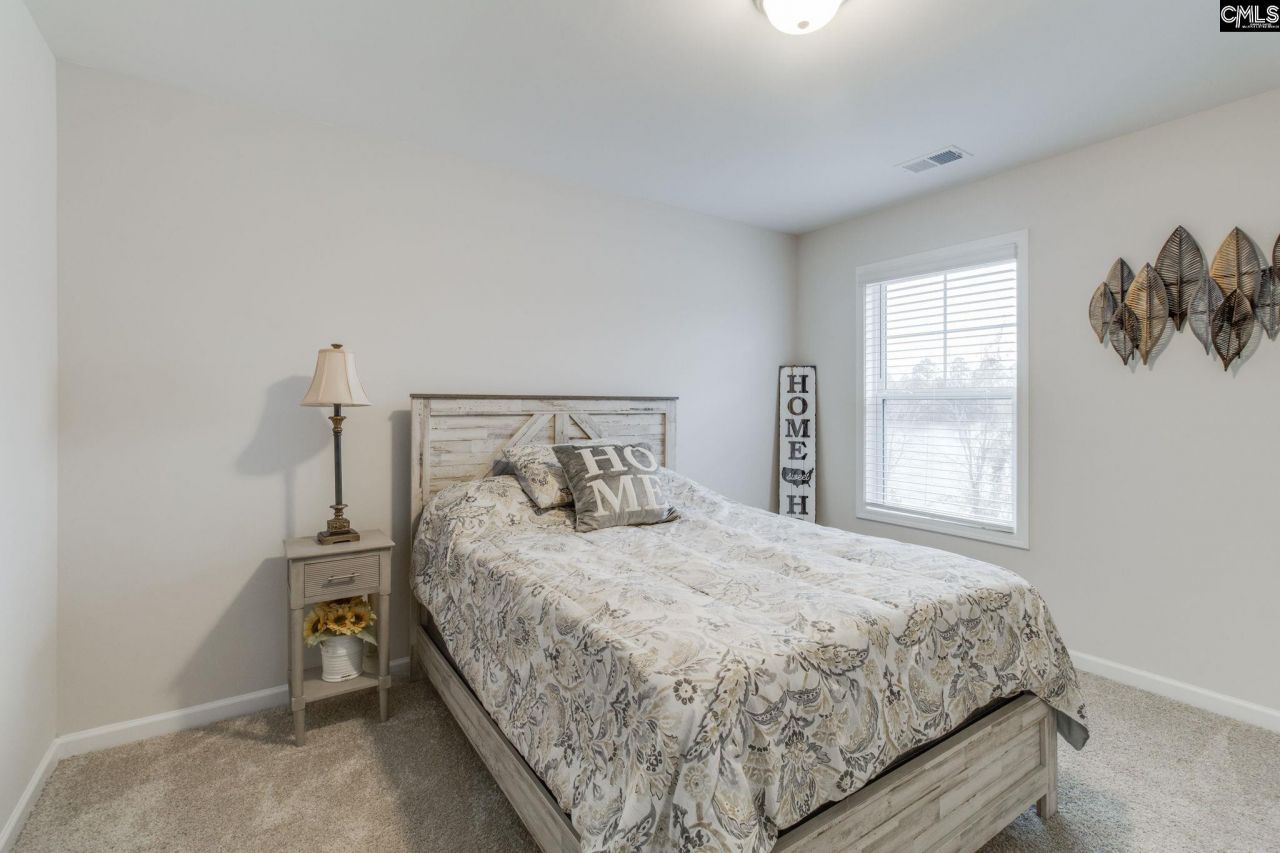 140 Southern Lake Court Photo 31