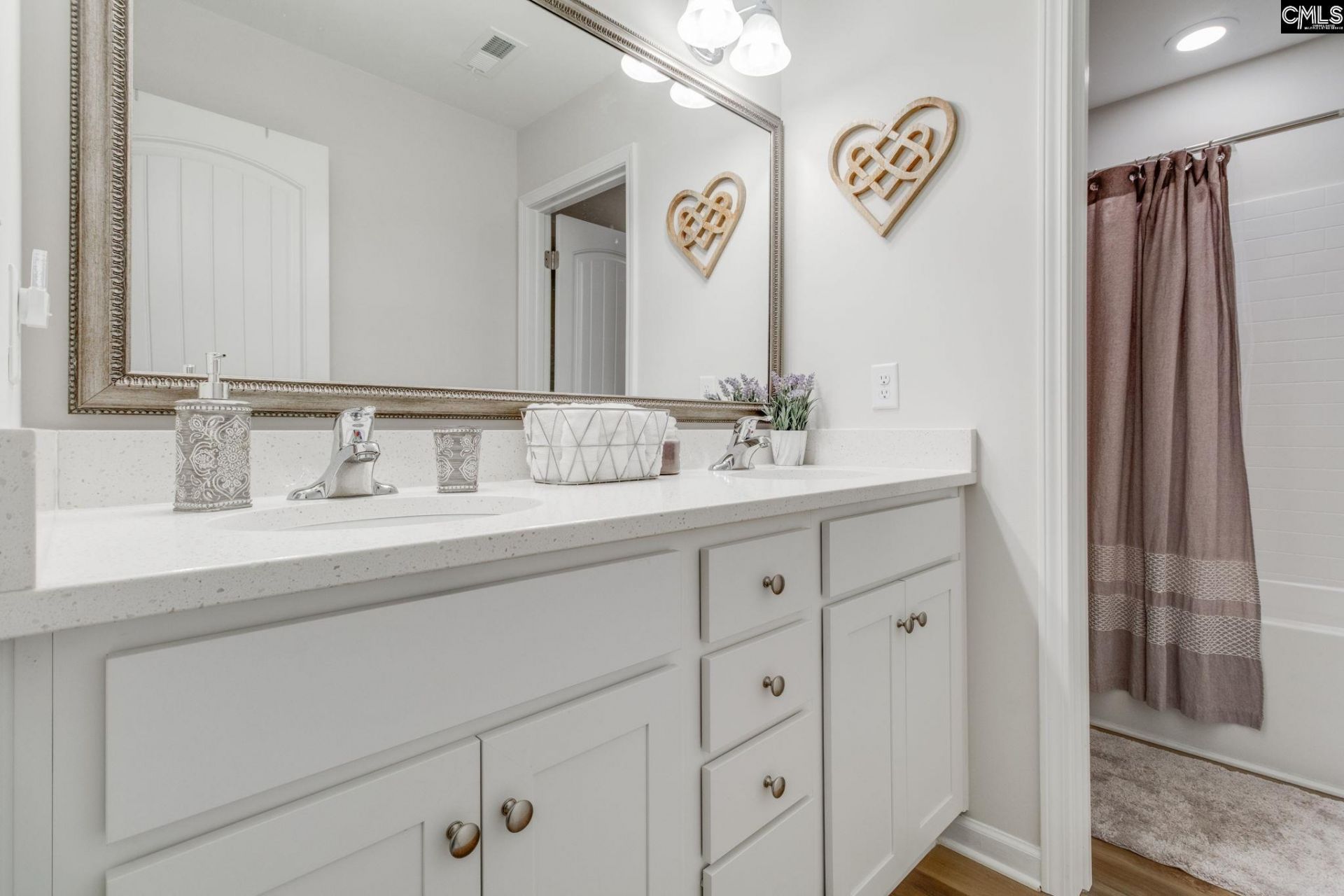 140 Southern Lake Court Photo 36