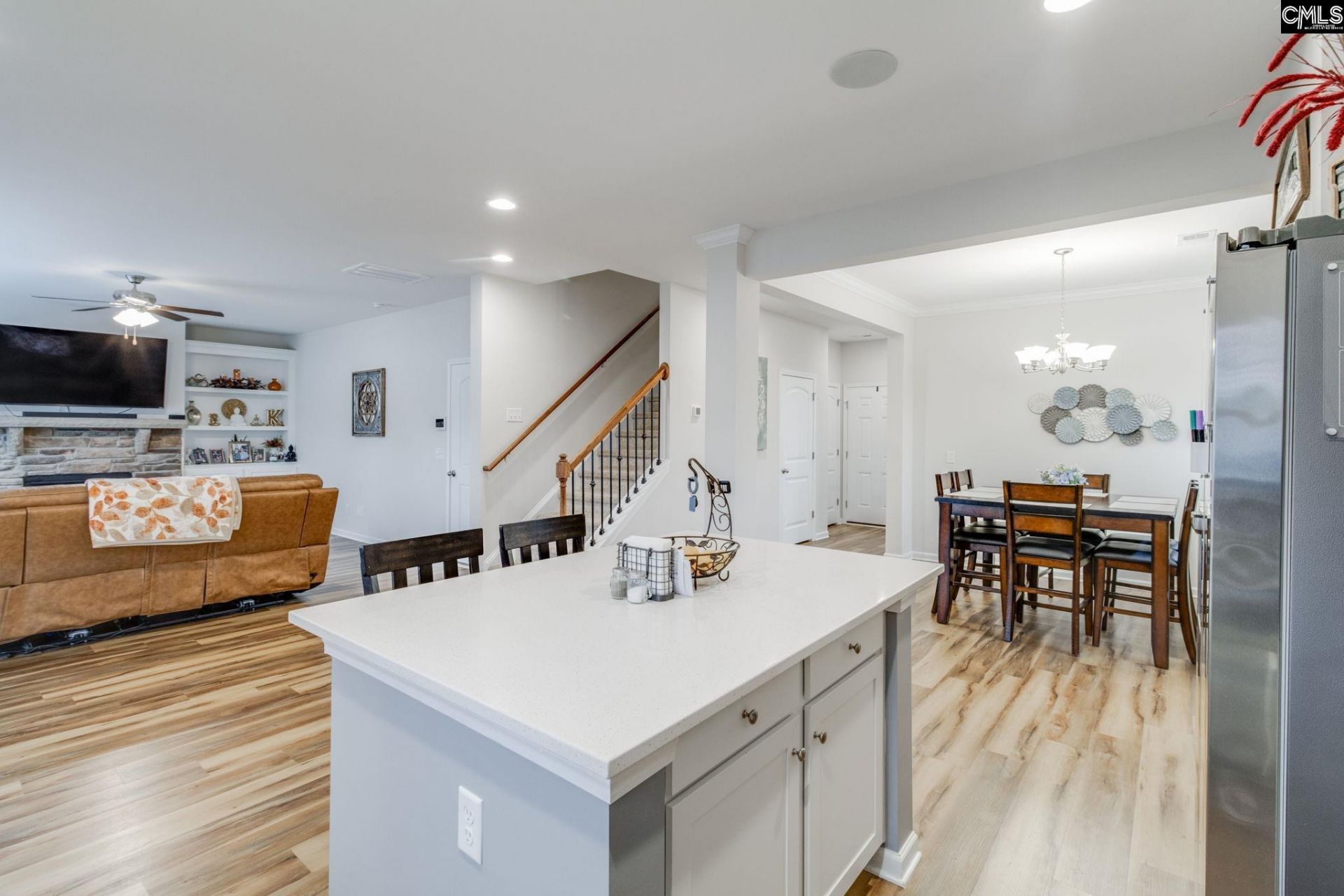 140 Southern Lake Court Photo 7