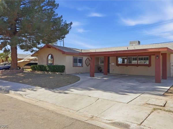 31 Onyx Way, Las Vegas, NV 89106