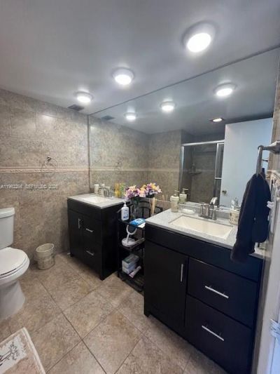 920 NE 199th St , Unit 4S, Miami, FL 33179 Photo