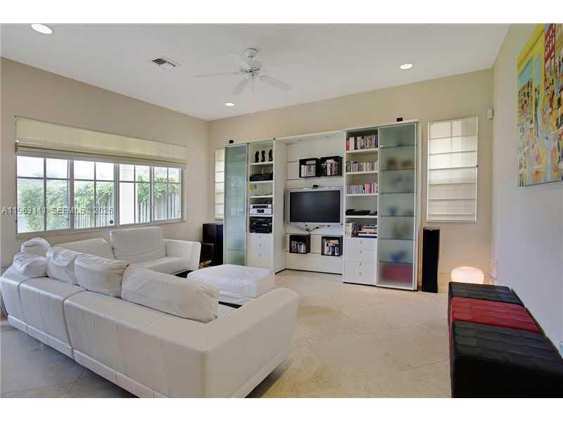 7061 NW 113 Ct , Unit 7061, Doral, FL 33178 Photo