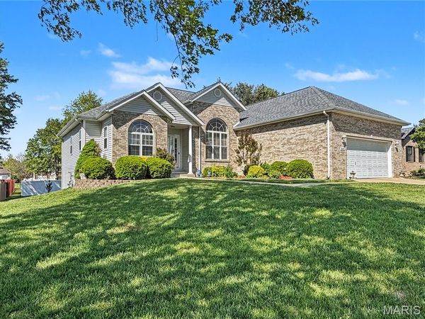 2645 Katrine Lake Drive, Belleville, IL 62221