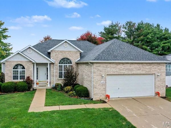 2645 Katrine Lake Drive, Belleville, IL 62221