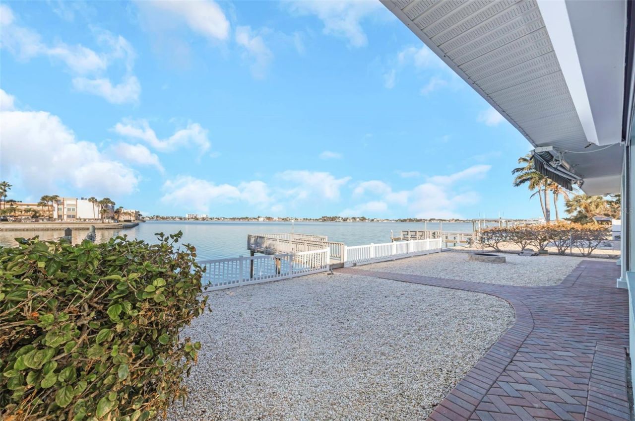 1445 Corey Way S, South Pasadena, FL 33707 Photo