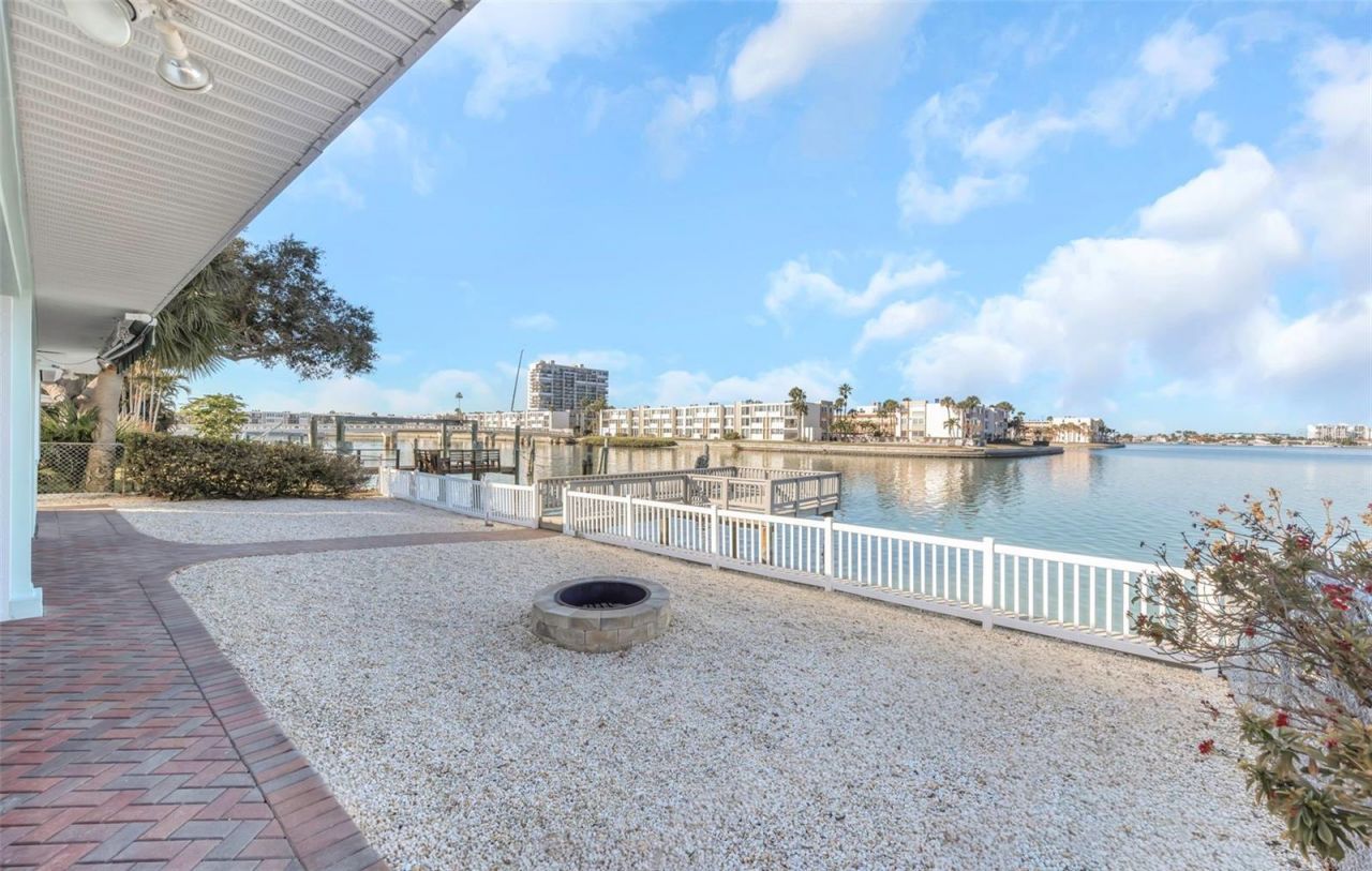 1445 Corey Way S, South Pasadena, FL 33707 Photo