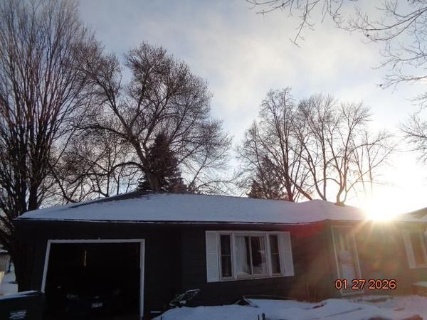 676 Madson Avenue SW, Hutchinson, MN 55350