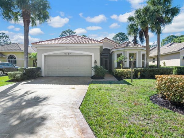 9507 Avenel Lane, Port St. Lucie, FL 34986
