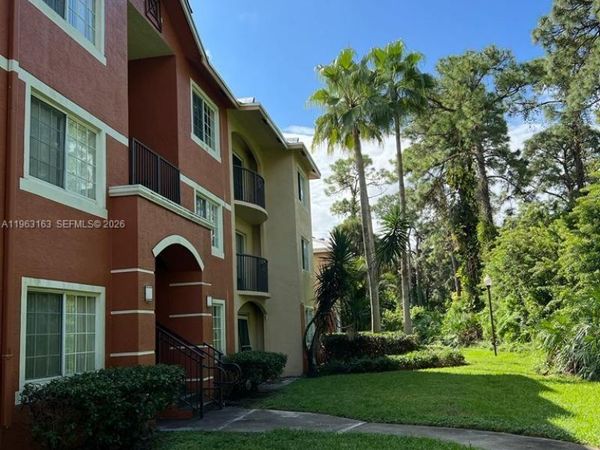 4171 N Haverhill Rd , Unit 1011, West Palm Beach, FL 33417