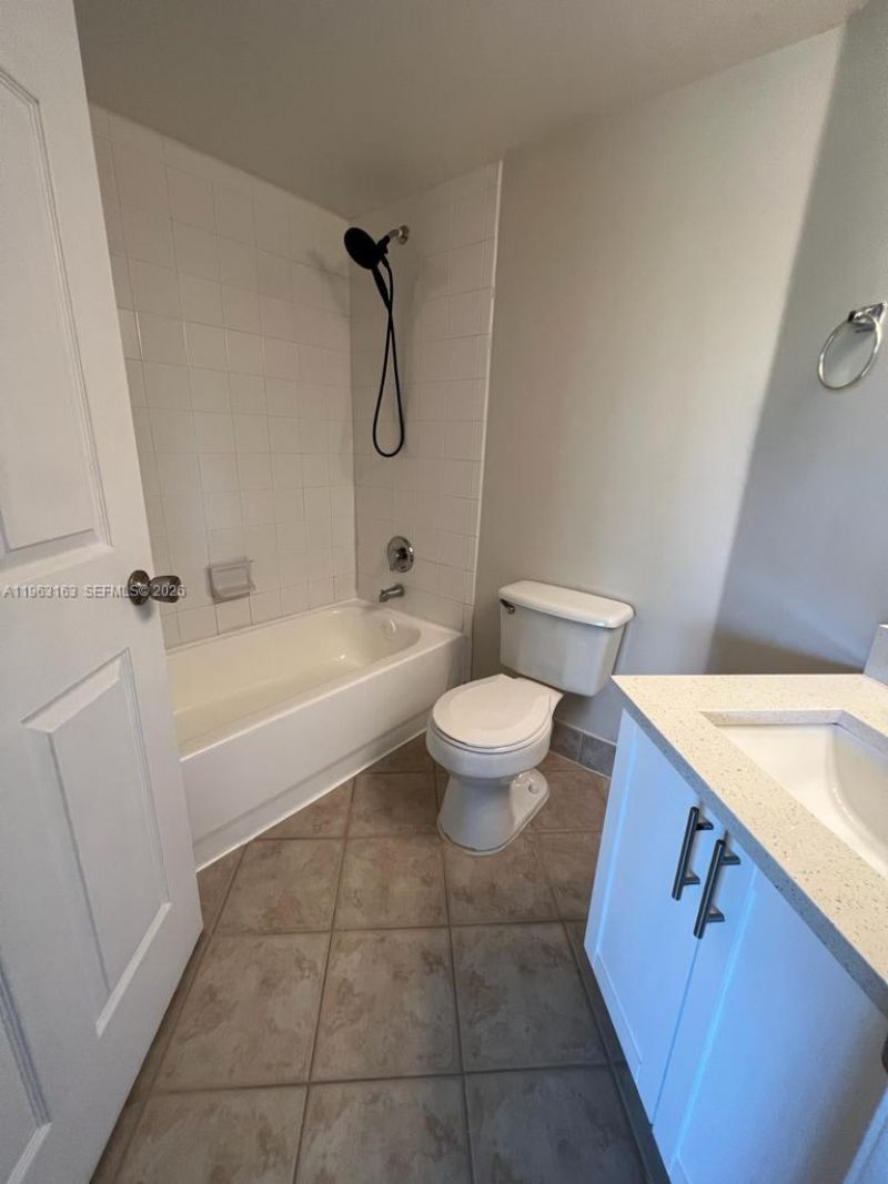 4171 N Haverhill Rd , Unit 1011, West Palm Beach, FL 33417 Photo