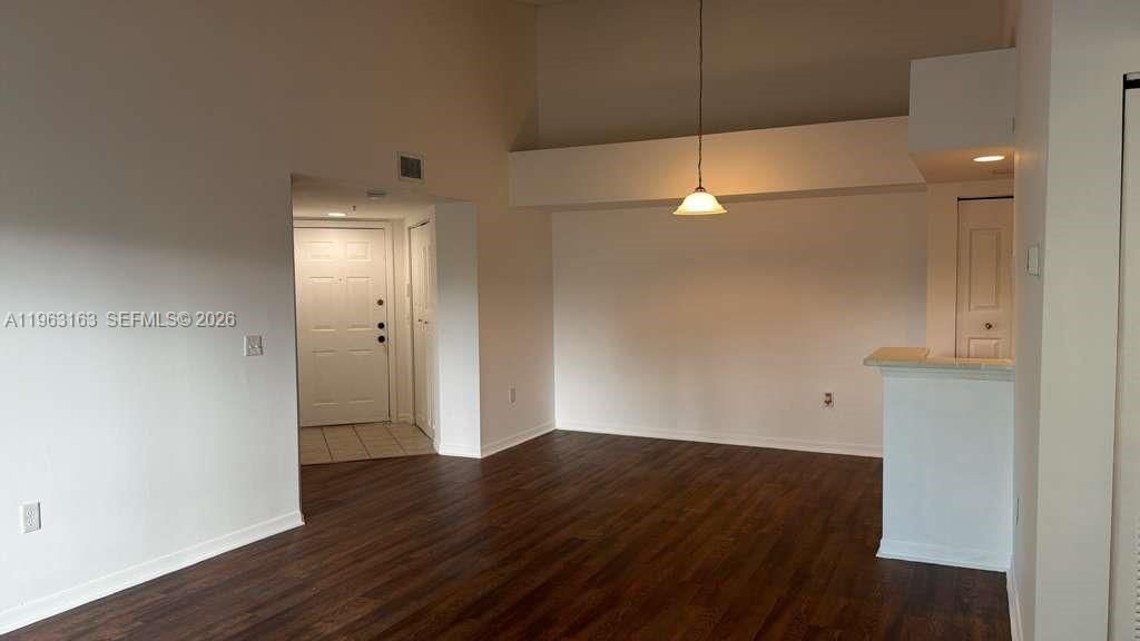 4171 N Haverhill Rd , Unit 1011, West Palm Beach, FL 33417 Photo