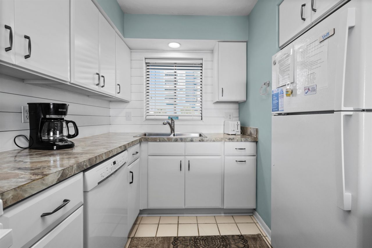 4719 S Ocean Blvd. Photo 9