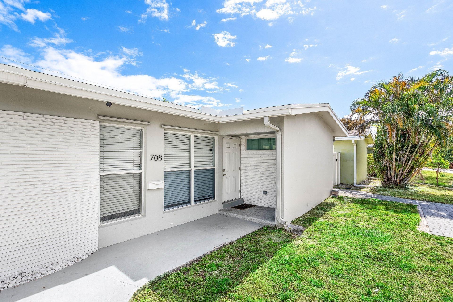 708-710 NE 23rd Avenue, Pompano Beach, FL 33062 Photo