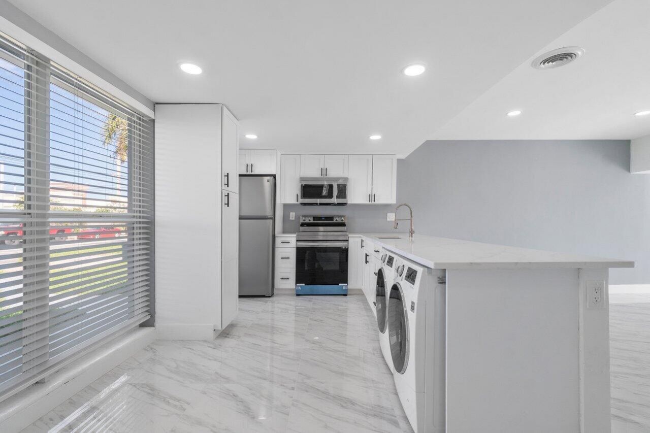 708-710 NE 23rd Avenue, Pompano Beach, FL 33062 Photo