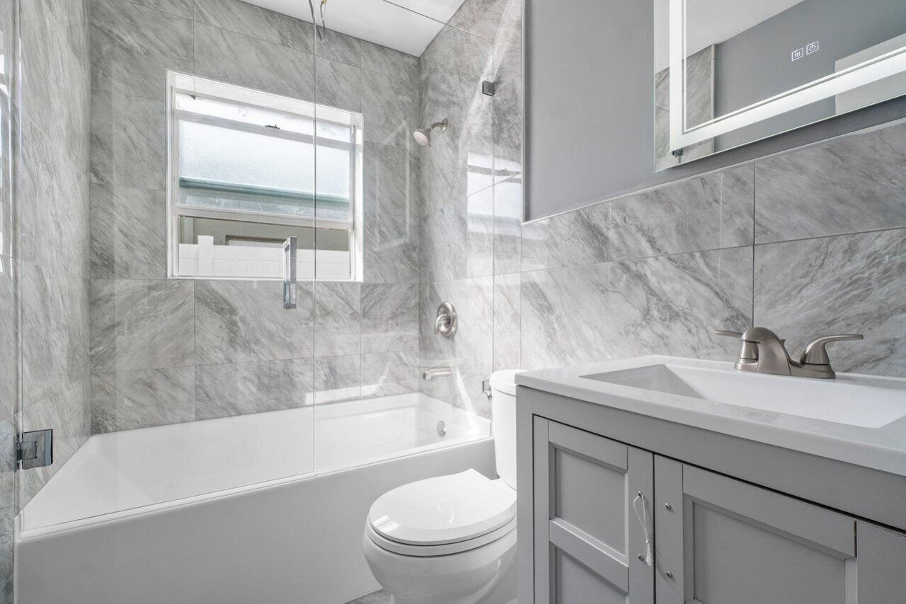 708-710 NE 23rd Avenue, Pompano Beach, FL 33062 Photo