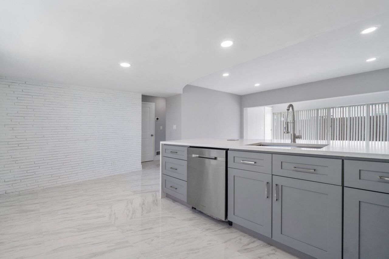 708-710 NE 23rd Avenue, Pompano Beach, FL 33062 Photo