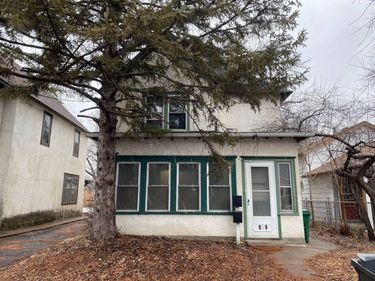909 27th Avenue NE, Minneapolis, MN 55418