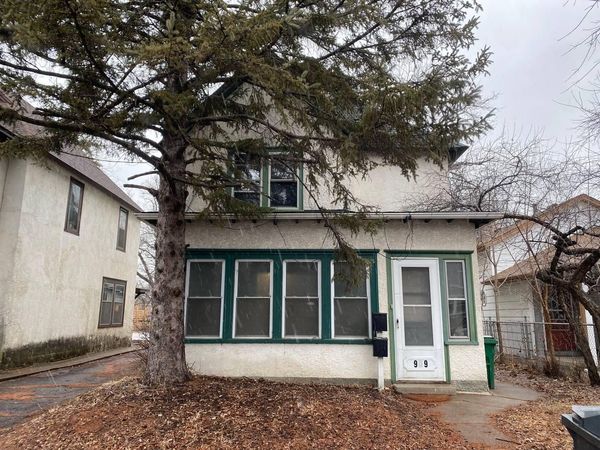 909 27th Avenue NE, Minneapolis, MN 55418