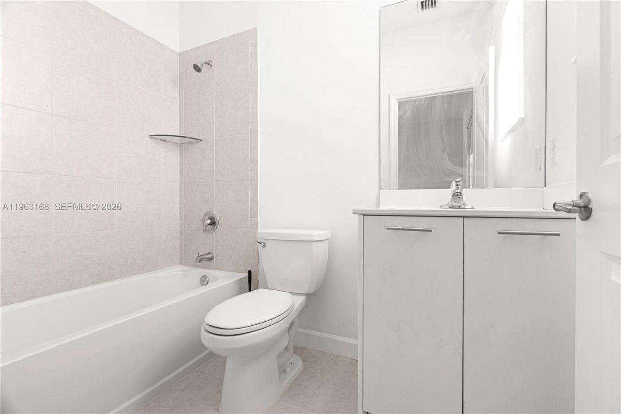 12307 NW 23rd Ct, Unit 12307, Miami, FL 33167 Photo