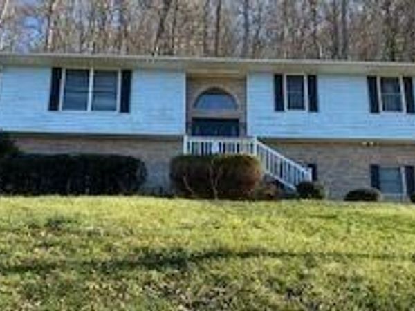 1201 Eastbrook Drive, Kingsport, TN 37663