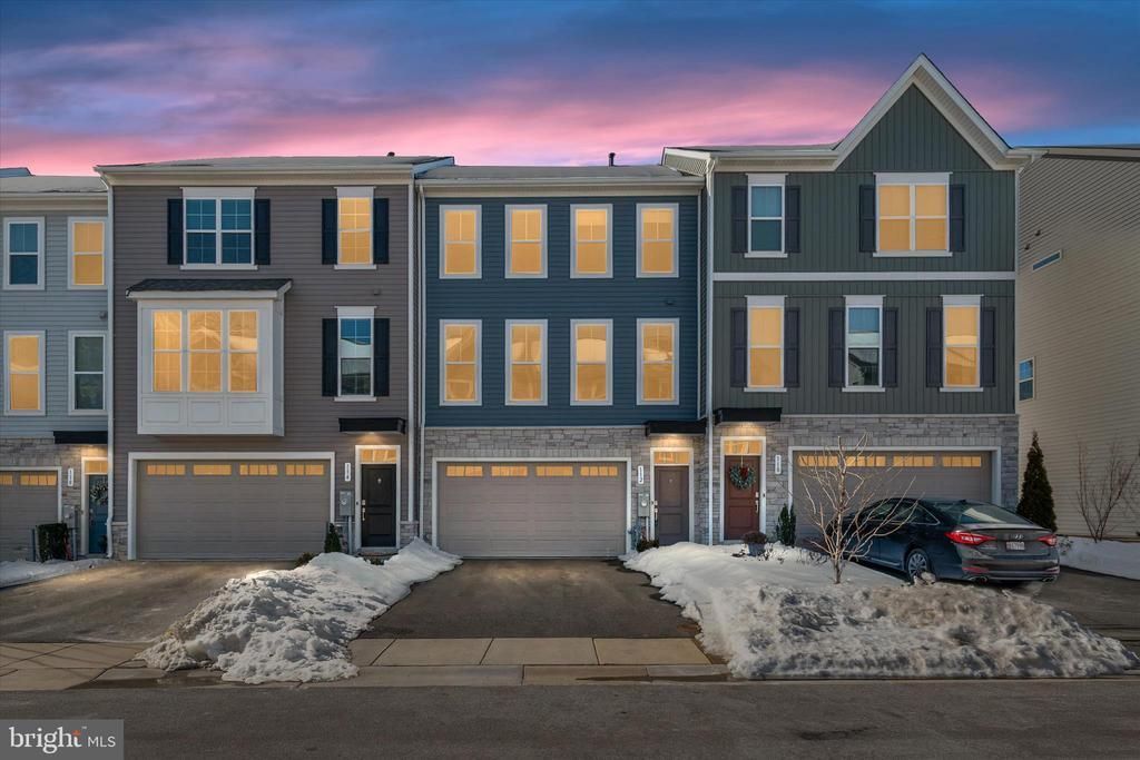 112 Arrowhead Drive, Millersville, MD 21108 Main Photo