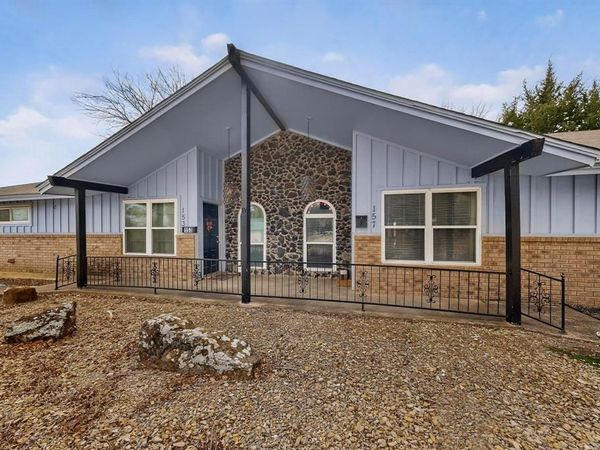 153 Sheri Lane, Hurst, TX 76053