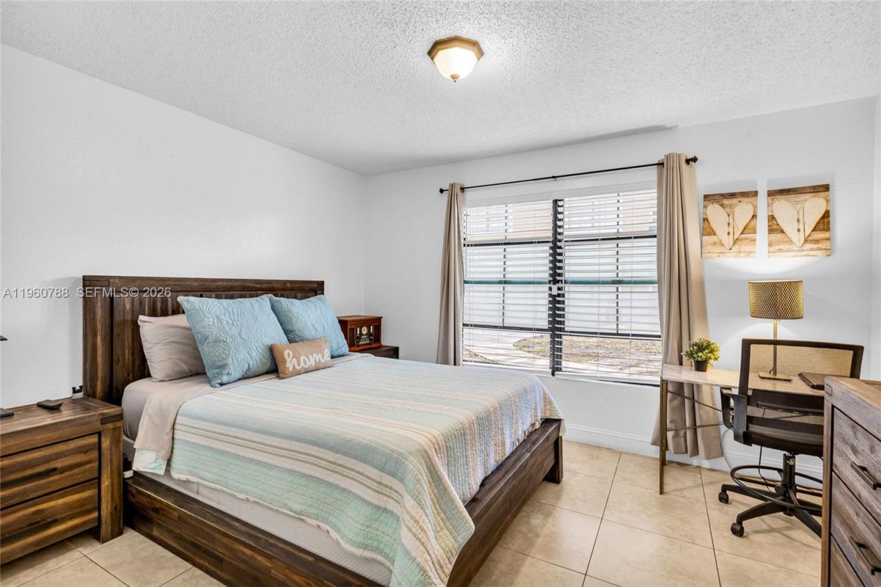 15680 SW 106th Ln, Unit 815, Miami, FL 33196 Photo