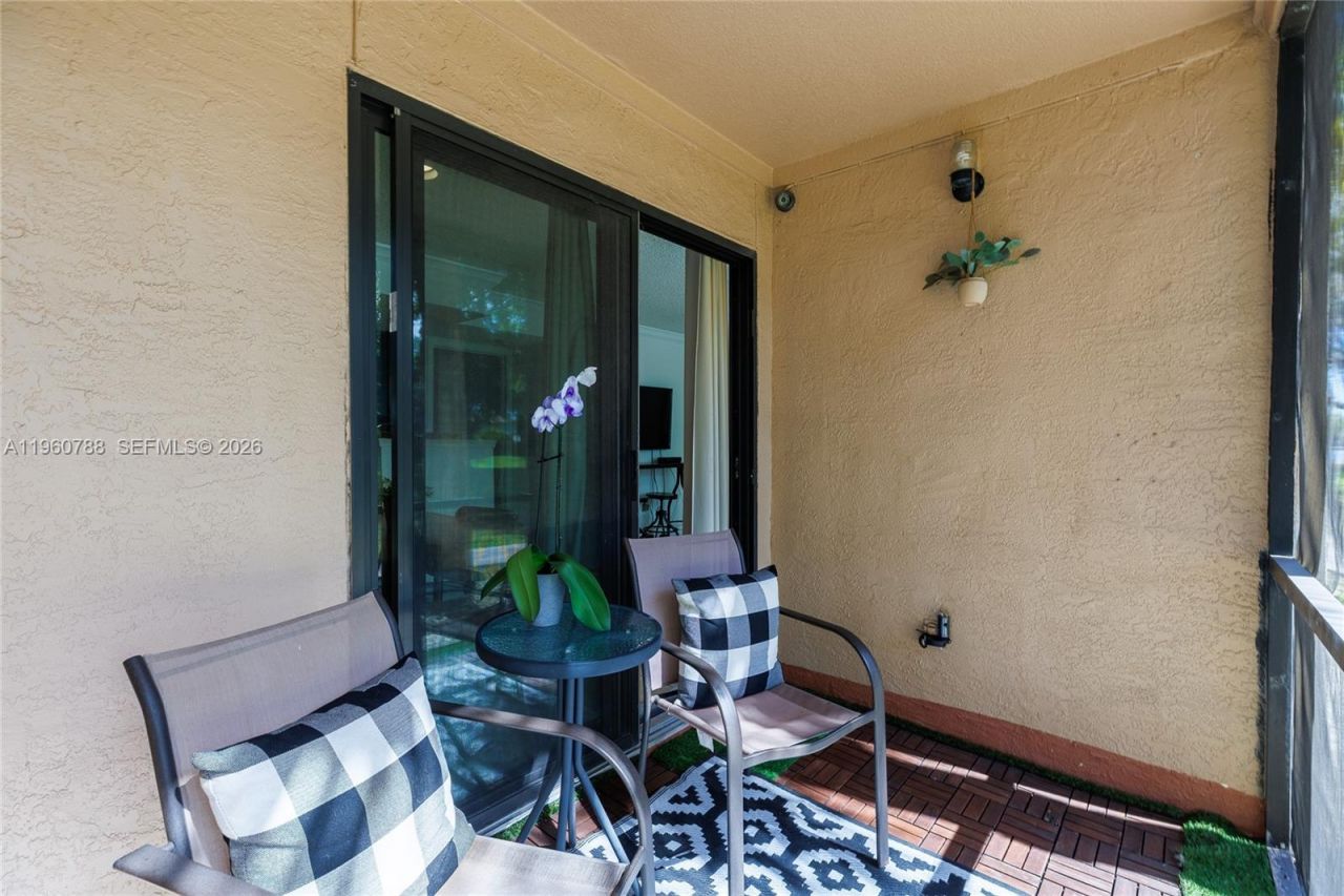 15680 SW 106th Ln, Unit 815, Miami, FL 33196 Photo