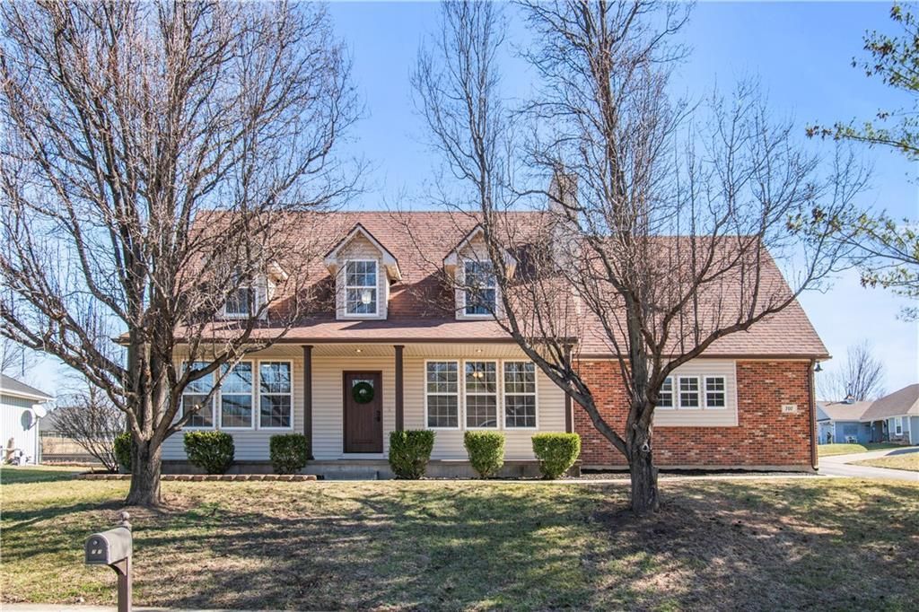 707 Tall Chief Street, Buckner, MO 64016 Main Photo