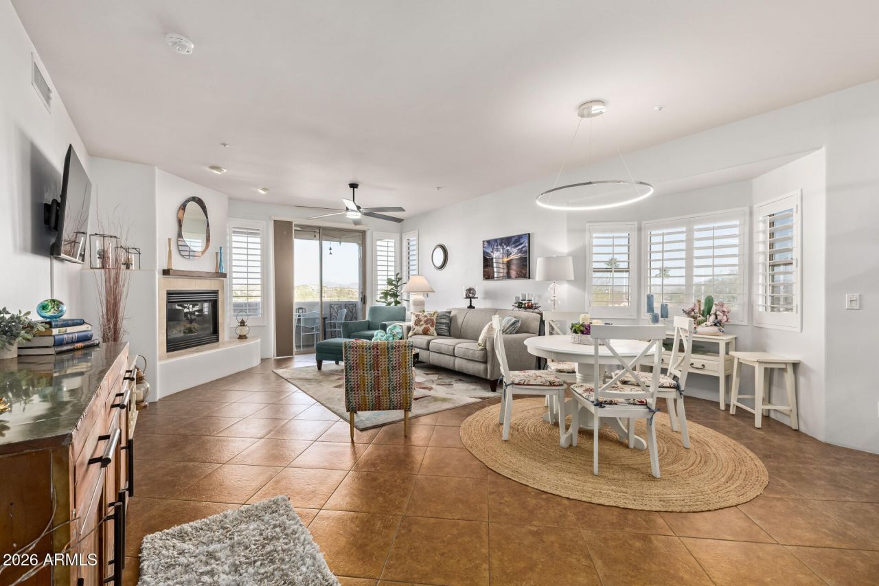 11880 N Saguaro Boulevard, Unit 201, Fountain Hills, AZ 85268 Main Photo