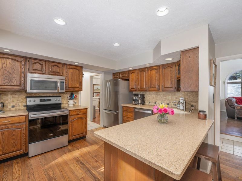 12700 Hilltop Drive, Fredericktown, OH 43019 Photo 10