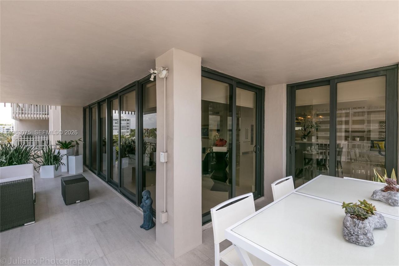 3 Grove Isle Dr , Unit C502, Miami, FL 33133 Photo